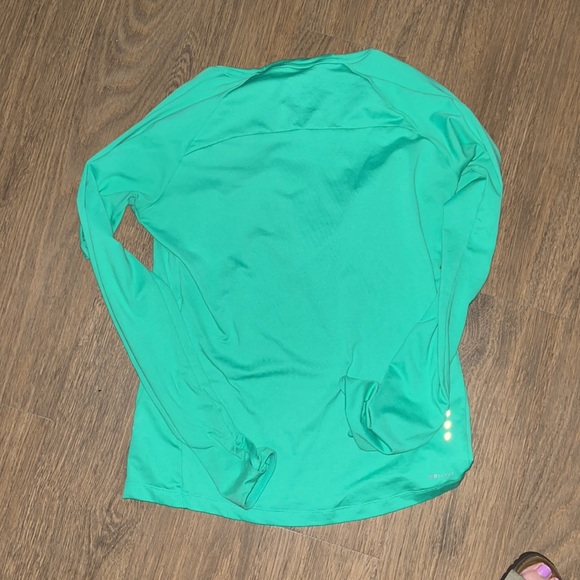 Nike workout sweatshirt - Picture 3 of 3